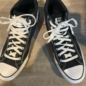 Converse Classic Black and White mid High-Tops